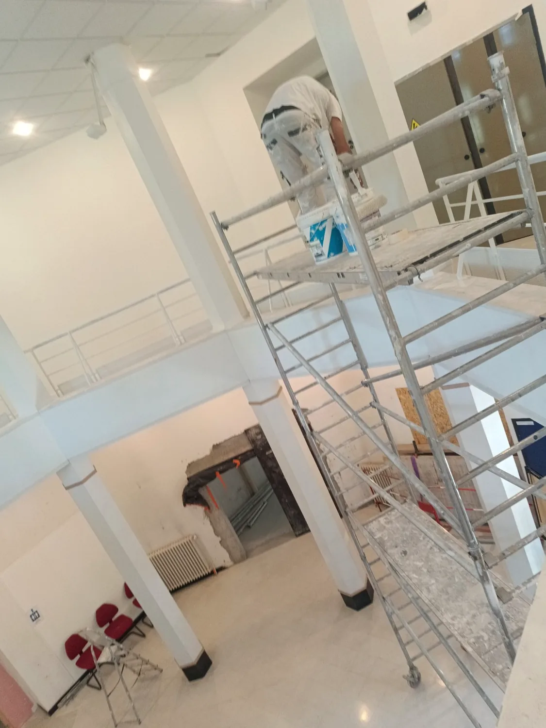Photographie authentique BN BÂTIMENT : Travaux de peinture en hauteur